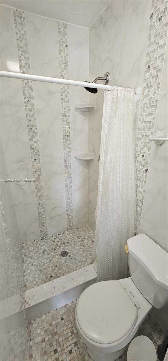 Small Image of 1670 SOUTH WEST 139TH AVE, Davie Number 16
