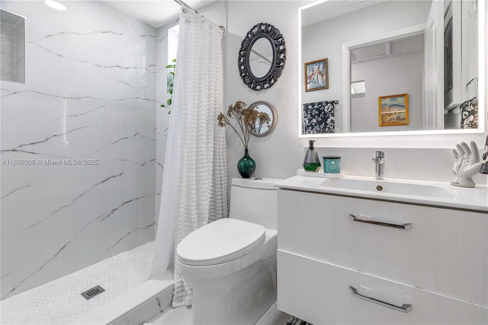 Small Image of 10048 SOUTH WEST 222ND ST, Cutler Bay Number 14