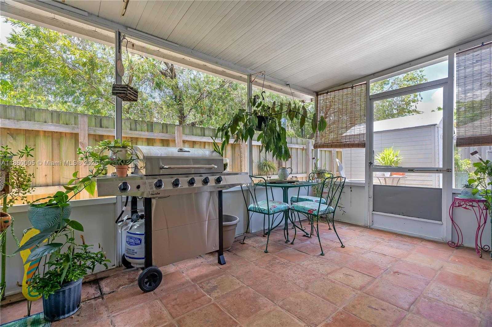 Small Image of 10048 SOUTH WEST 222ND ST, Cutler Bay Number 23