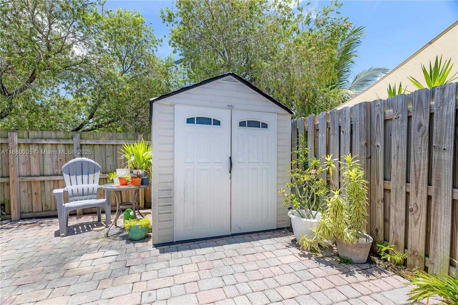 Small Image of 10048 SOUTH WEST 222ND ST, Cutler Bay Number 24
