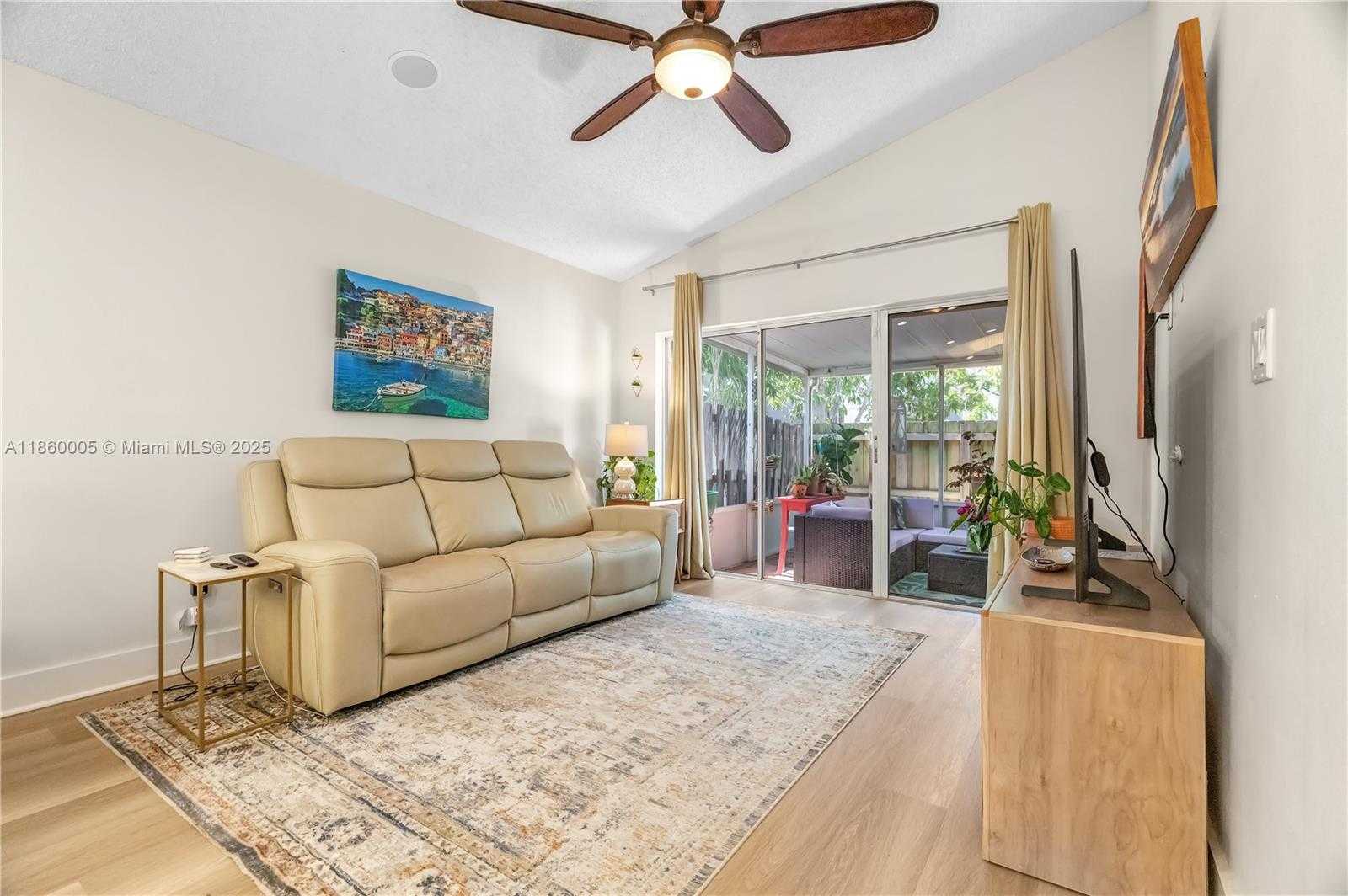 Small Image of 10048 SOUTH WEST 222ND ST, Cutler Bay Number 3