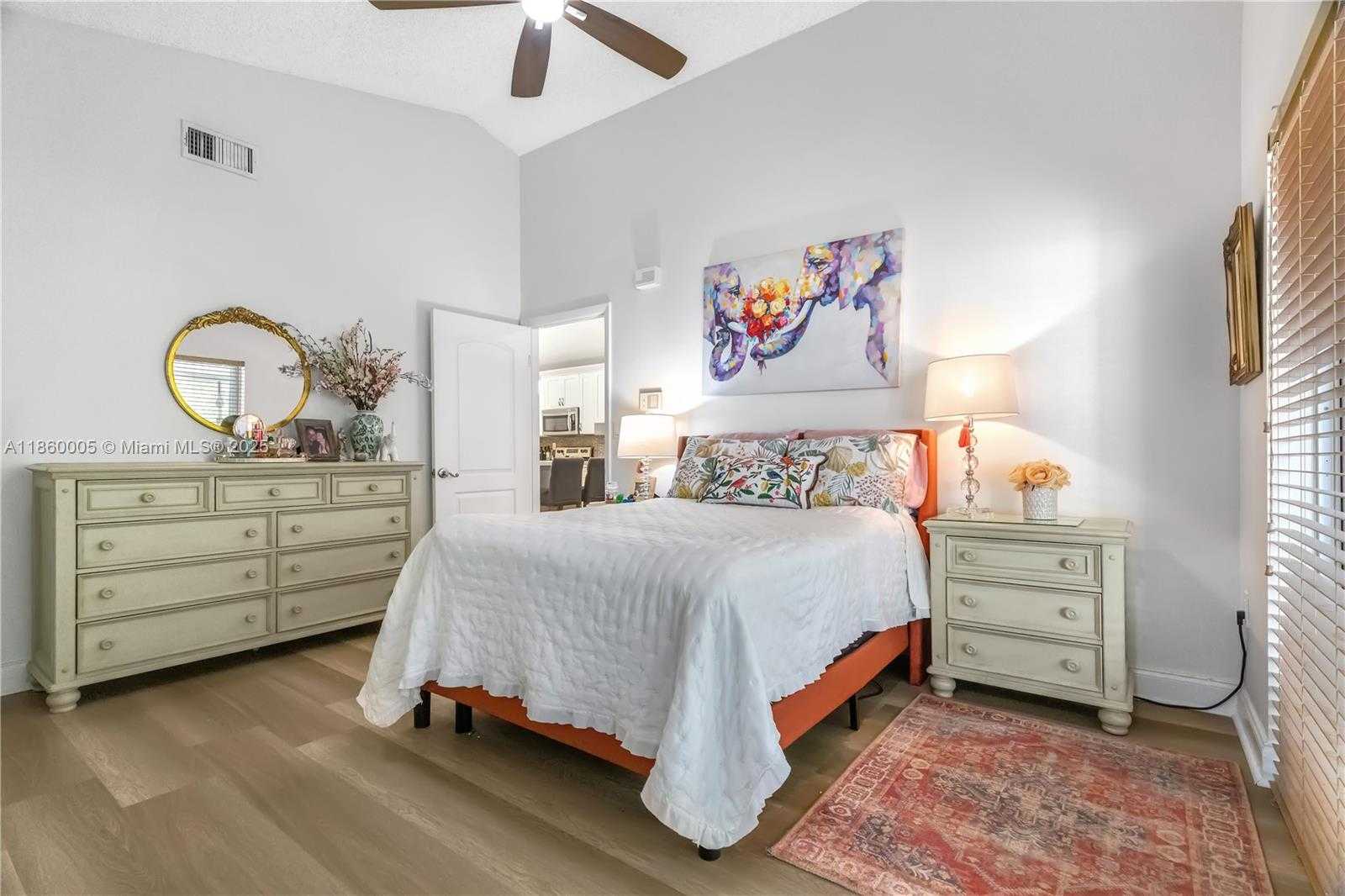 Small Image of 10048 SOUTH WEST 222ND ST, Cutler Bay Number 4
