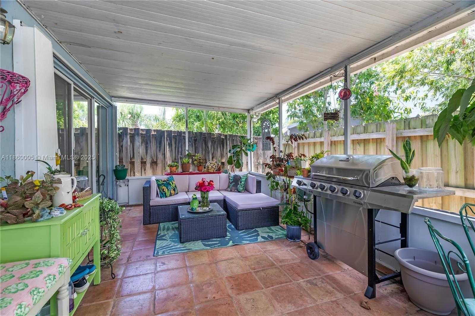 Small Image of 10048 SOUTH WEST 222ND ST, Cutler Bay Number 5