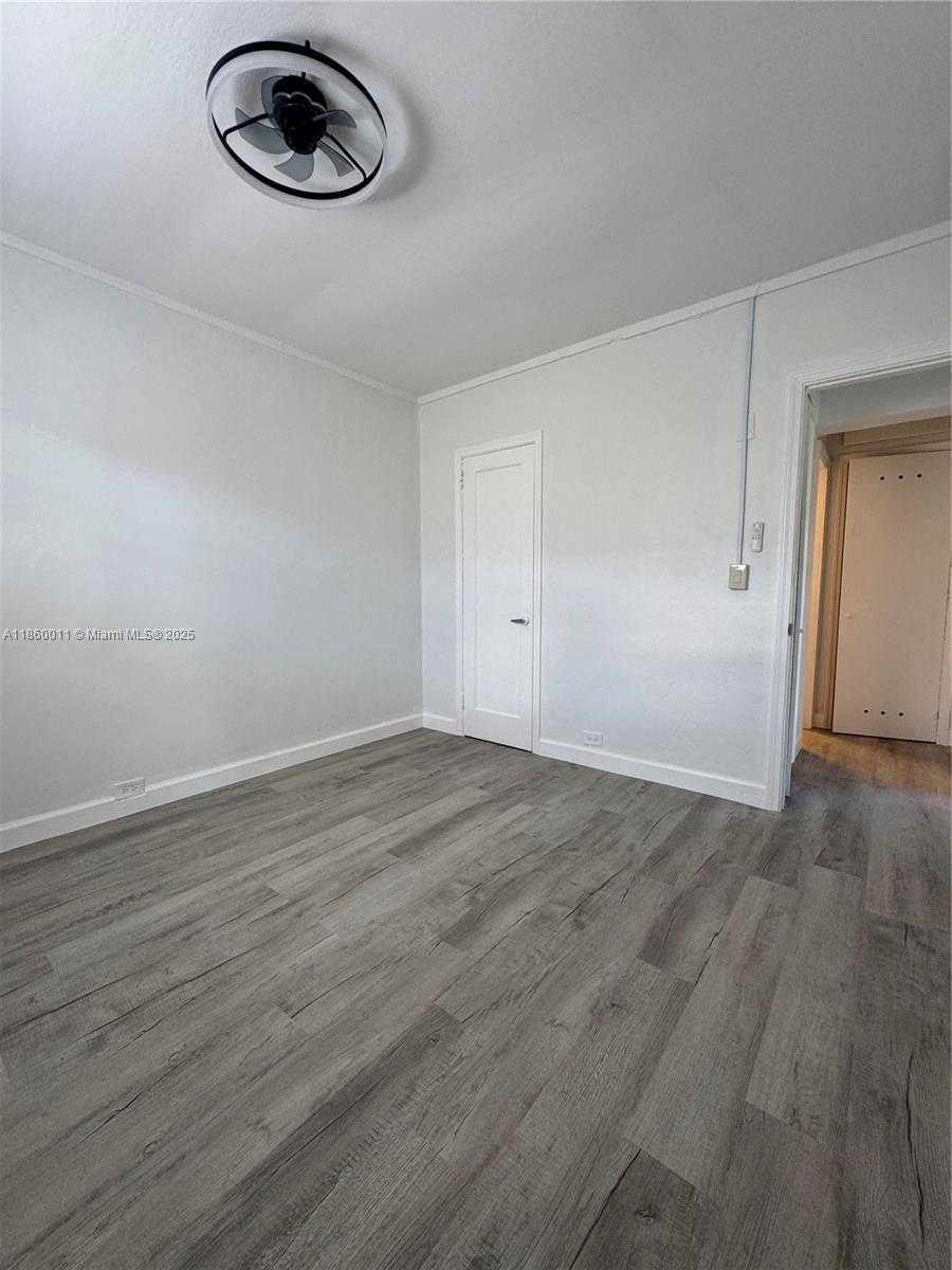 Small Image of 568 EAST 49TH ST, Hialeah Number 4