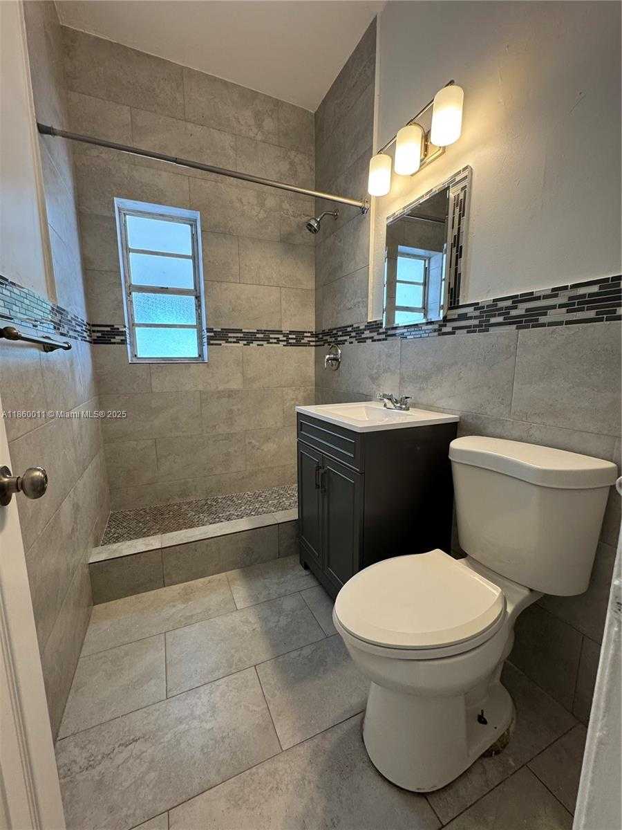 Small Image of 568 EAST 49TH ST, Hialeah Number 6