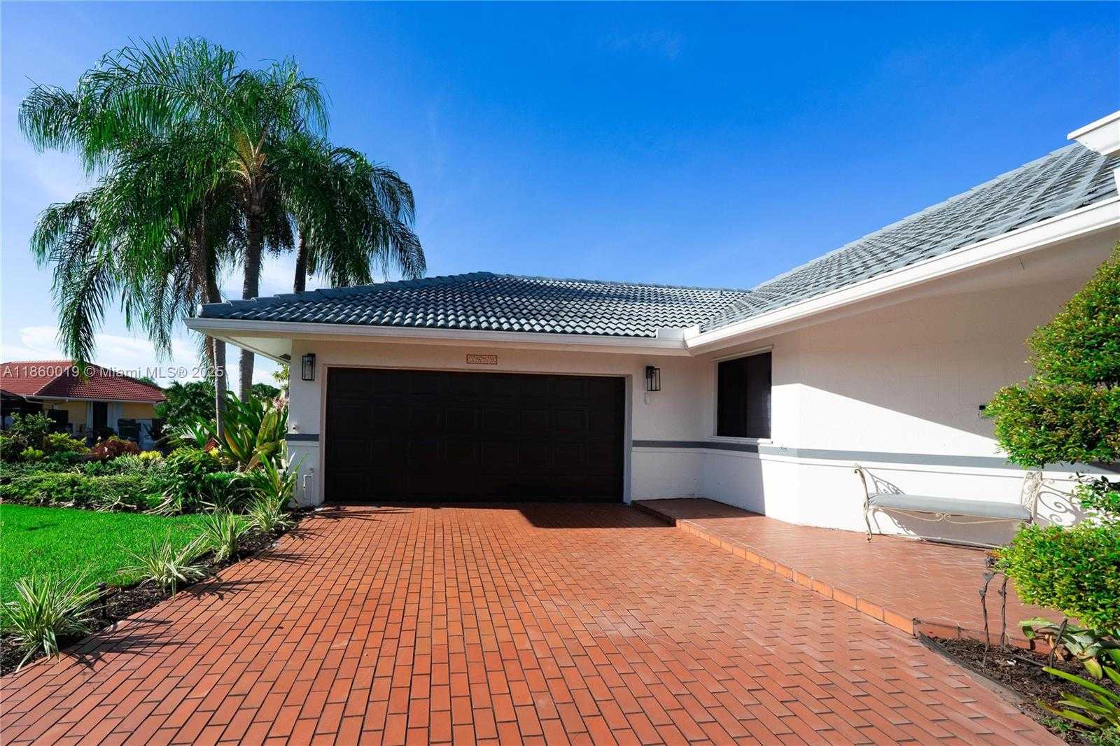 Small Image of 3950 NORTH WEST 73RD AVE, Lauderhill Number 2