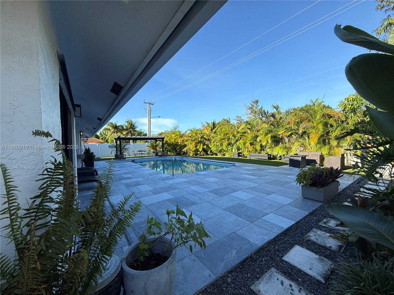 Small Image of 3950 NORTH WEST 73RD AVE, Lauderhill Number 40