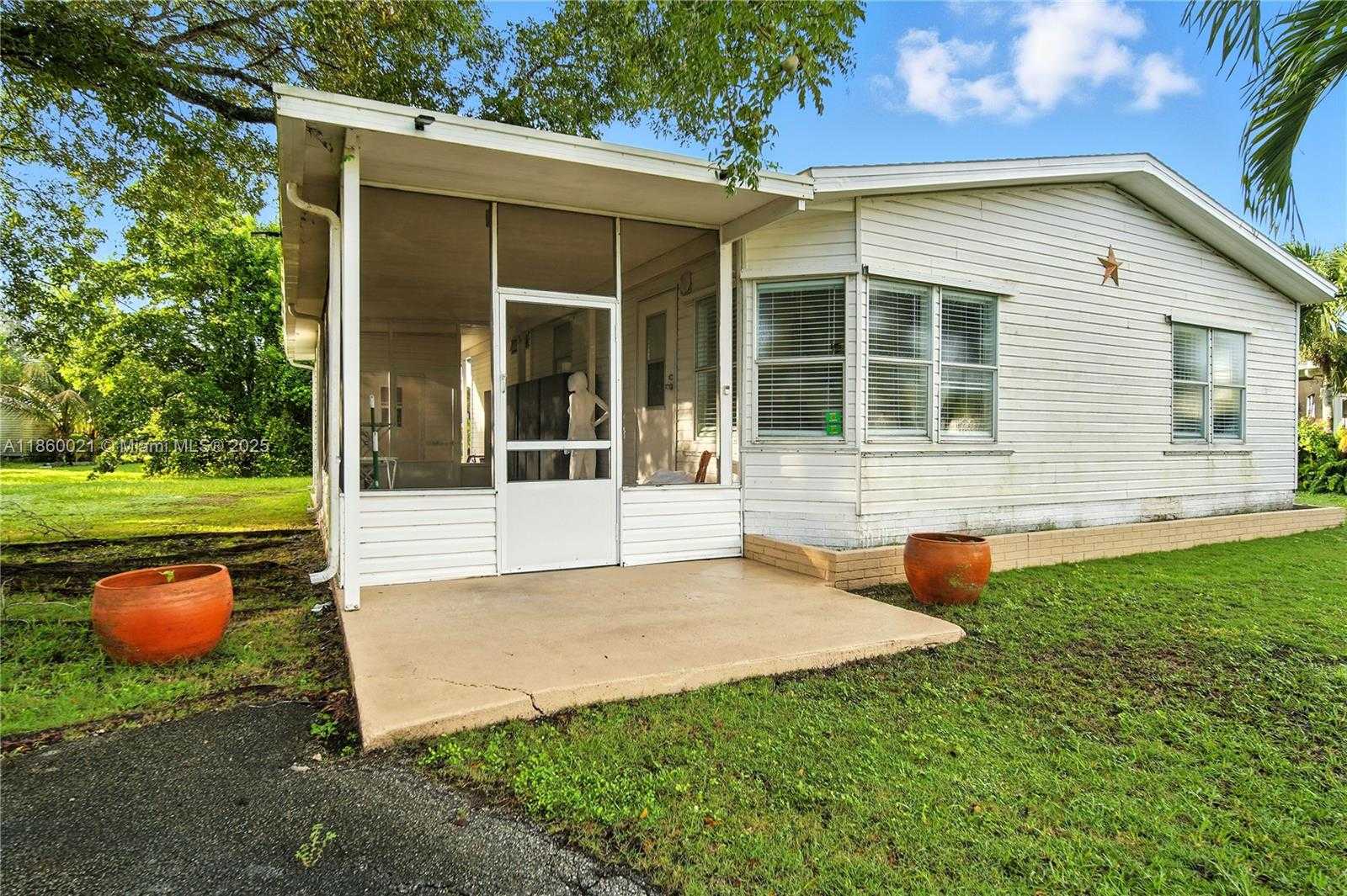 Small Image of 18728 SOUTH WEST 349 ST, Homestead Number 3