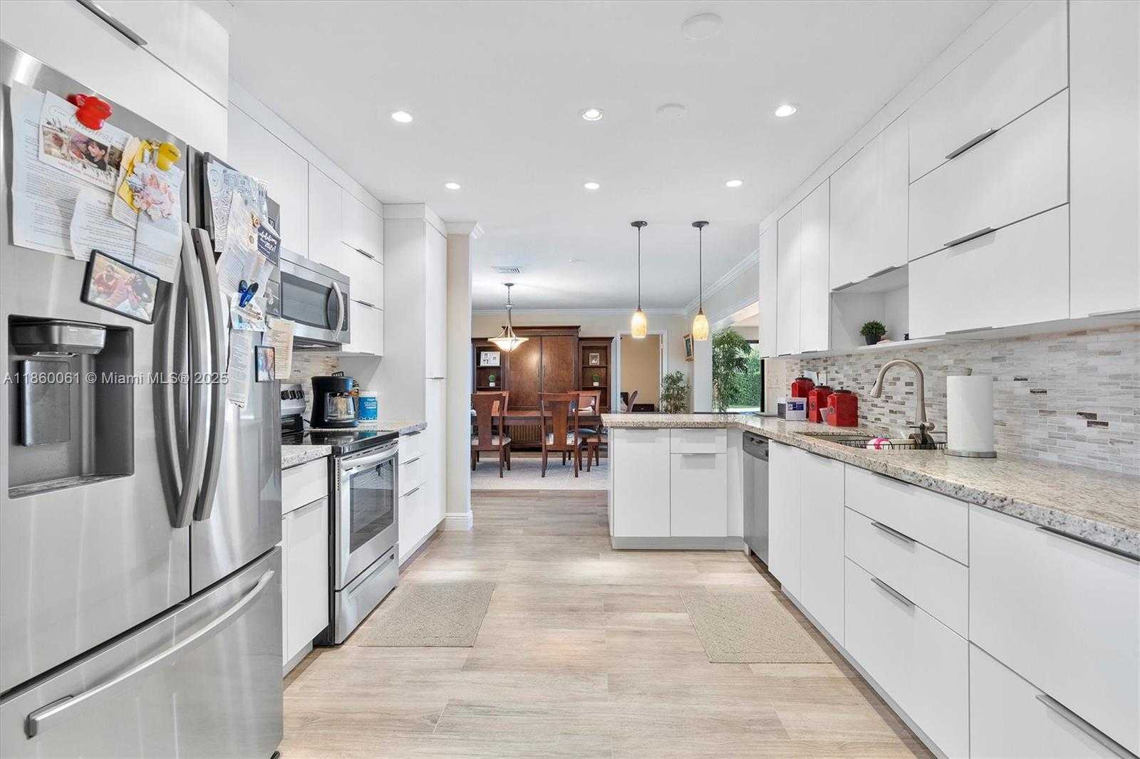 Small Image of 14830 DADE PINE AVE, Miami Lakes Number 10
