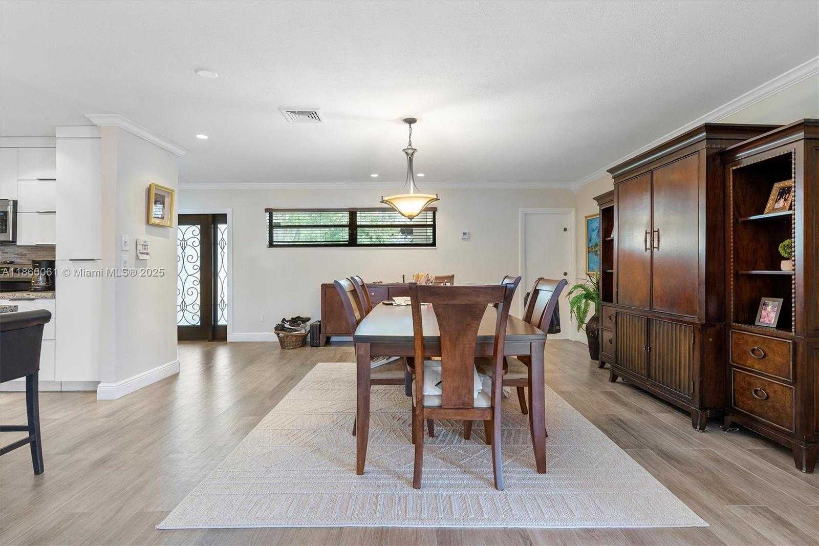 Small Image of 14830 DADE PINE AVE, Miami Lakes Number 22