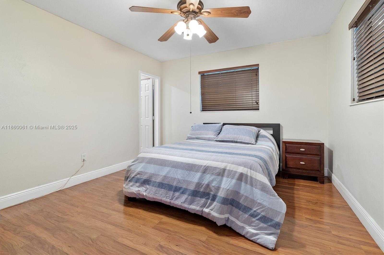 Small Image of 14830 DADE PINE AVE, Miami Lakes Number 28