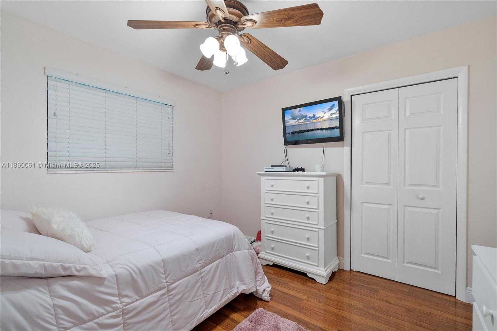 Small Image of 14830 DADE PINE AVE, Miami Lakes Number 38