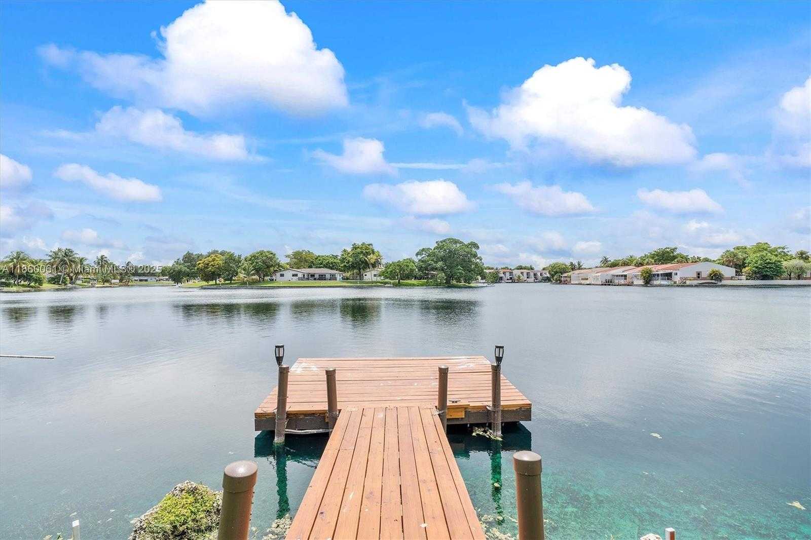 Small Image of 14830 DADE PINE AVE, Miami Lakes Number 48