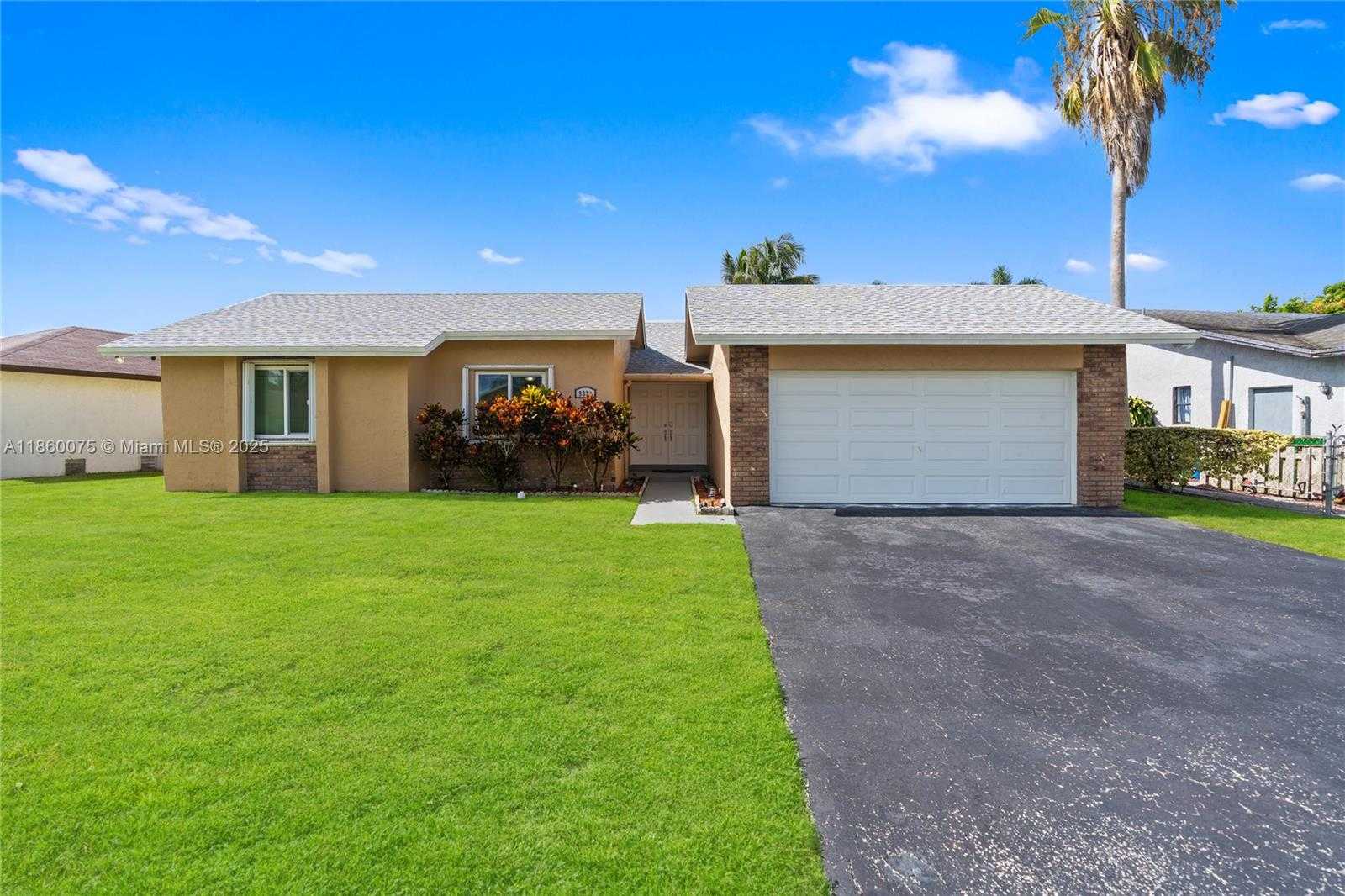 Small Image of 9338 NORTH WEST 47TH STREET, Sunrise Number 1