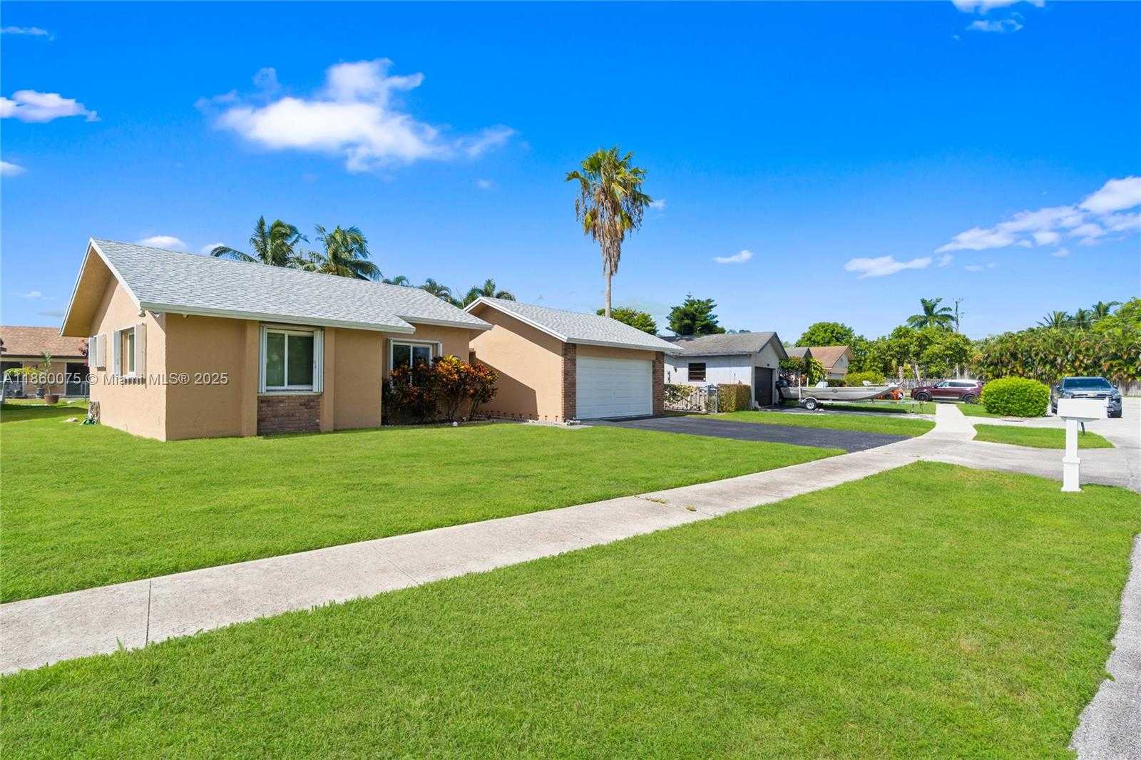 Small Image of 9338 NORTH WEST 47TH STREET, Sunrise Number 3