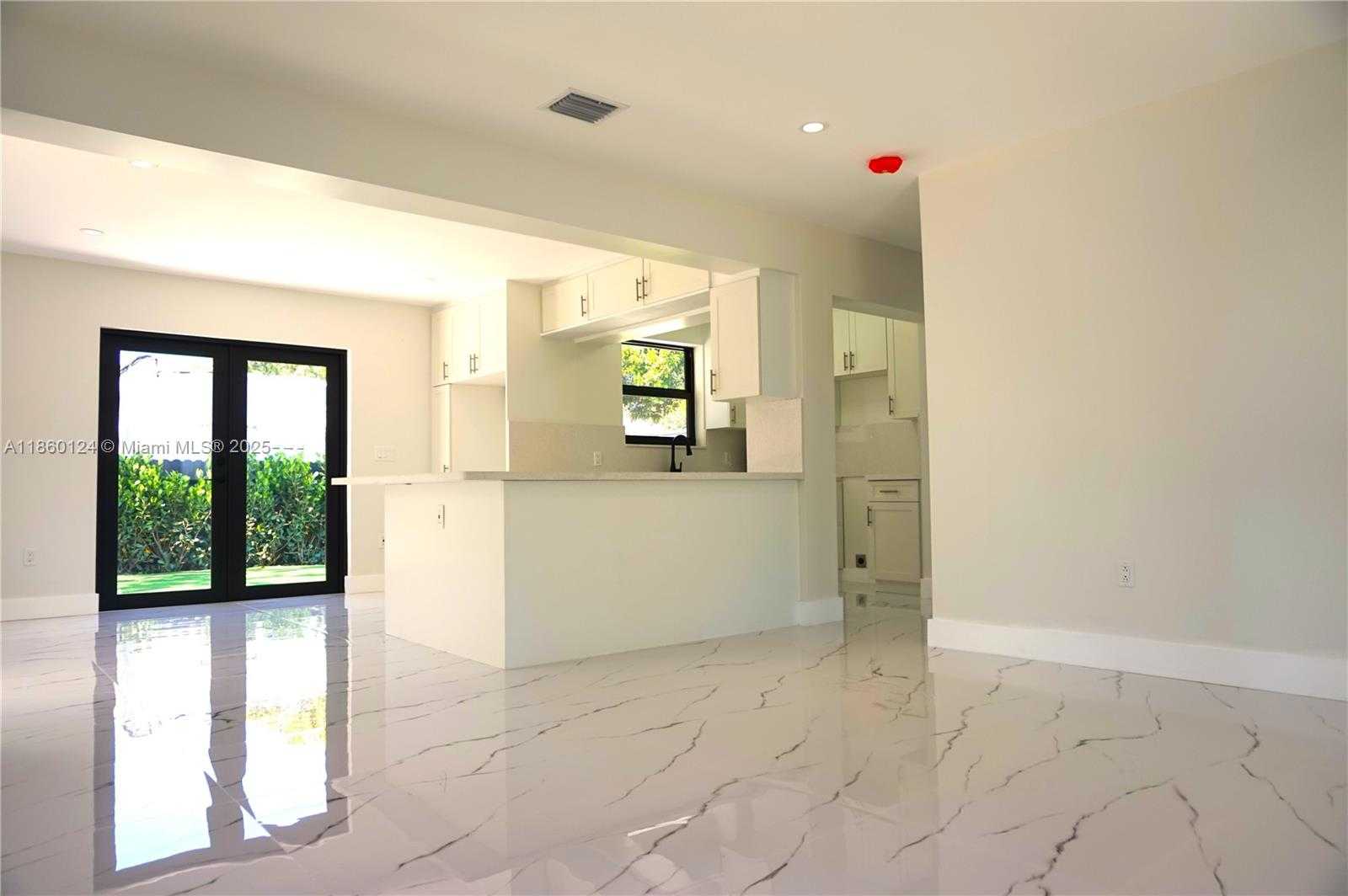 Small Image of 53 NORTH WEST 68TH ST, Miami Number 10