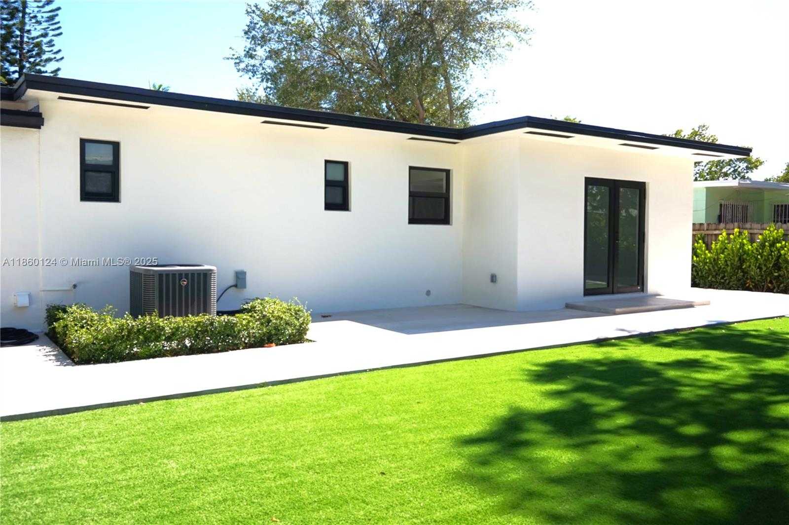 Small Image of 53 NORTH WEST 68TH ST, Miami Number 44