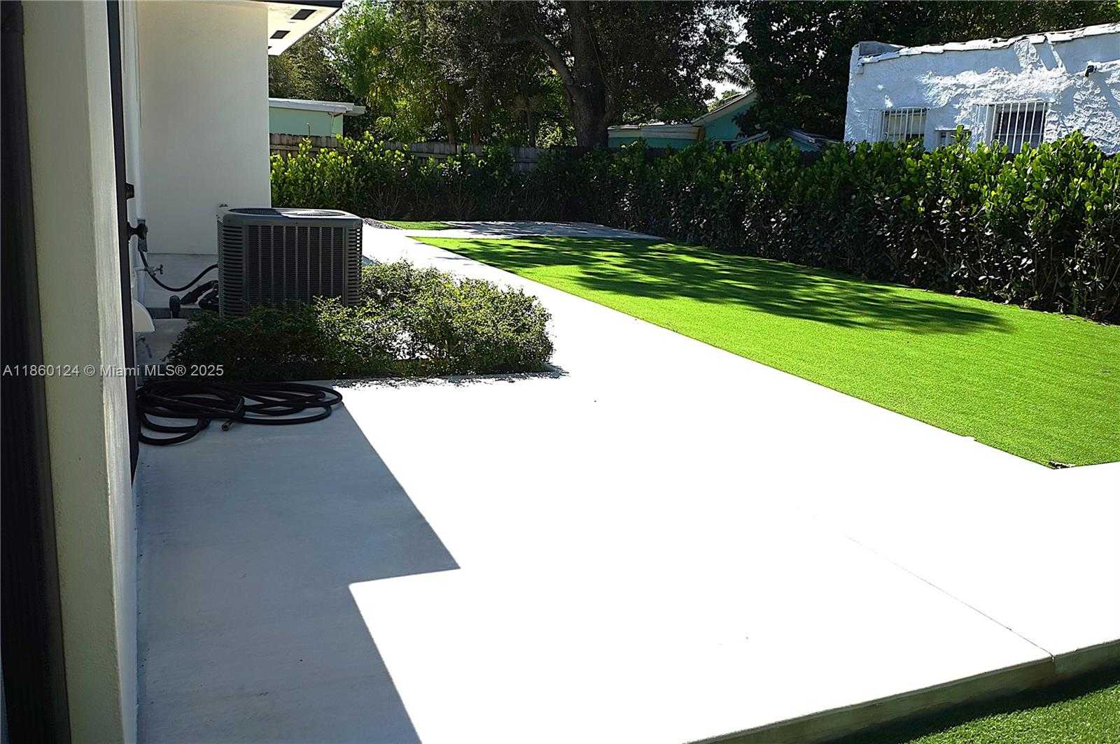 Small Image of 53 NORTH WEST 68TH ST, Miami Number 46