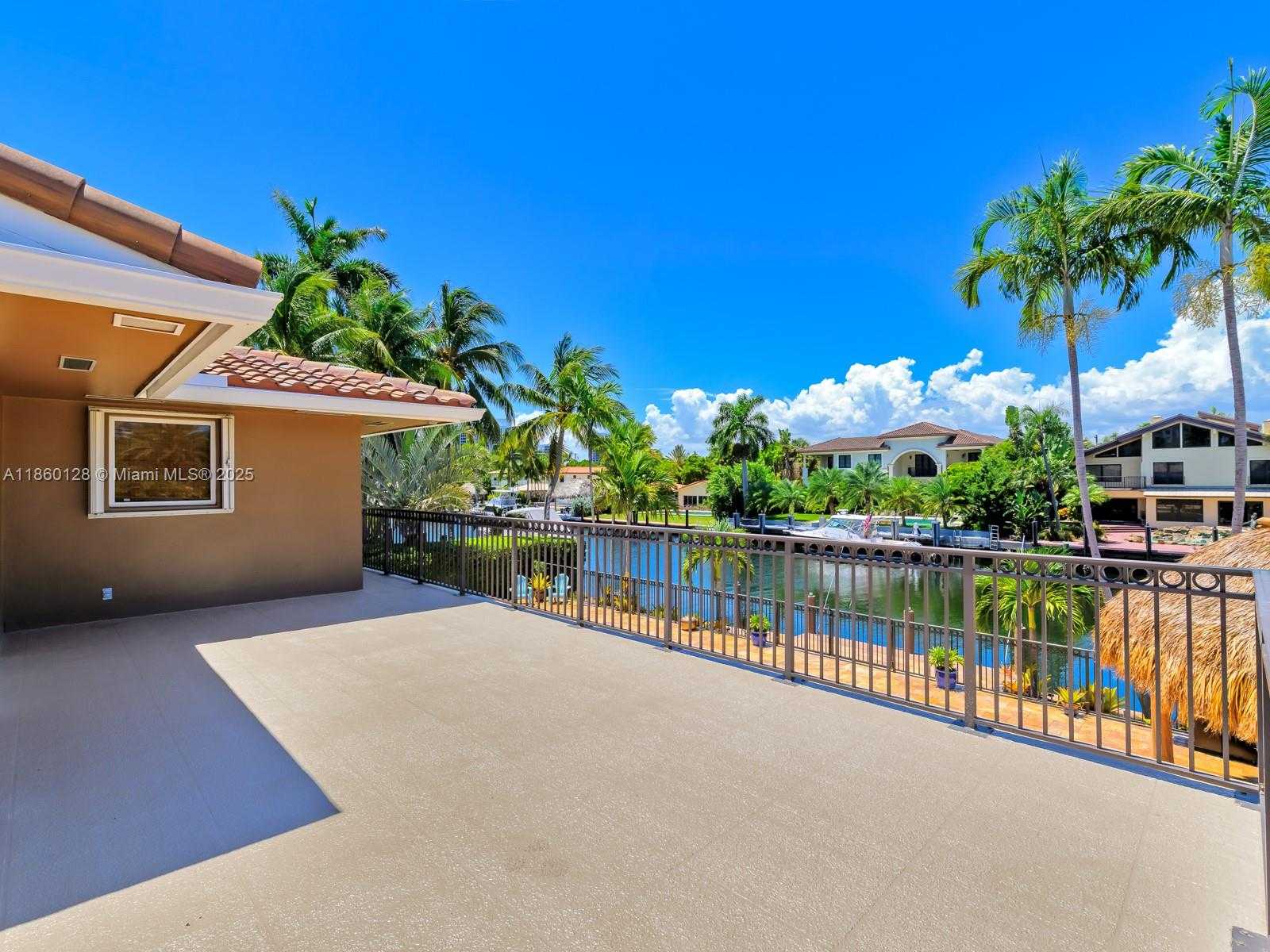 Small Image of 624 PALM DR, Hallandale Beach Number 31
