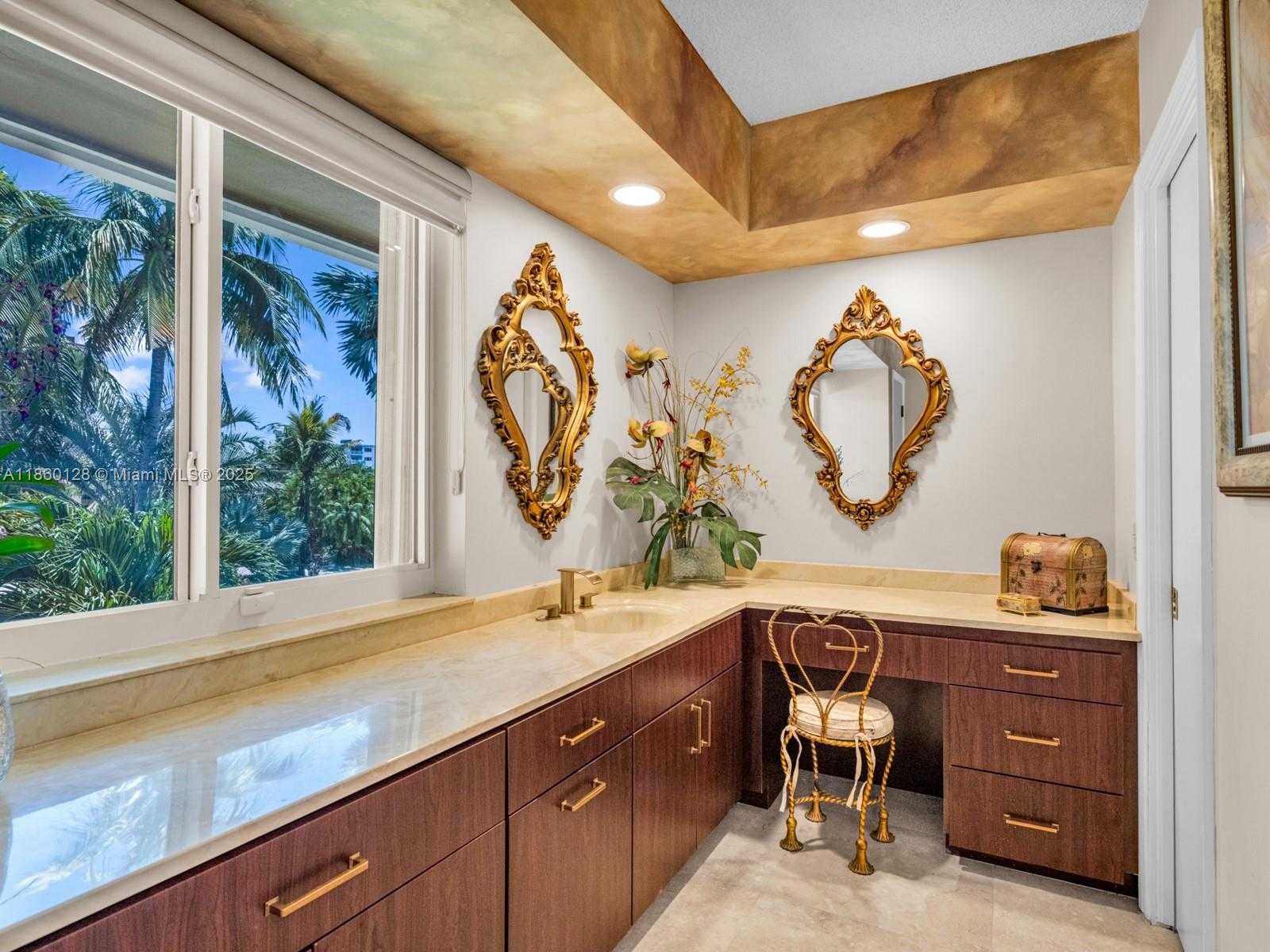 Small Image of 624 PALM DR, Hallandale Beach Number 36
