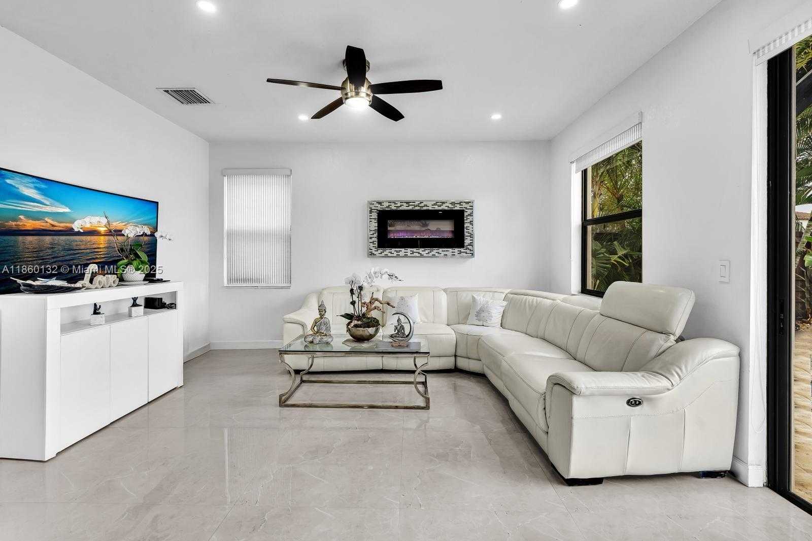 Small Image of 11709 SOUTH WEST 253RD ST, Homestead Number 12