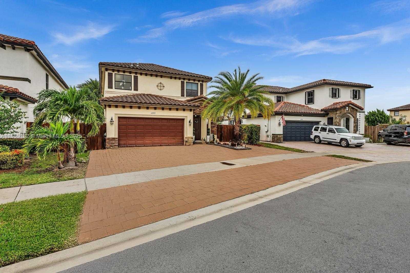 Small Image of 11709 SOUTH WEST 253RD ST, Homestead Number 2