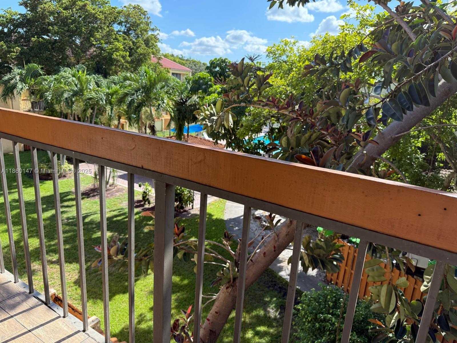 Small Image of 4018 DEL RíO WAY, Sunrise Number 10