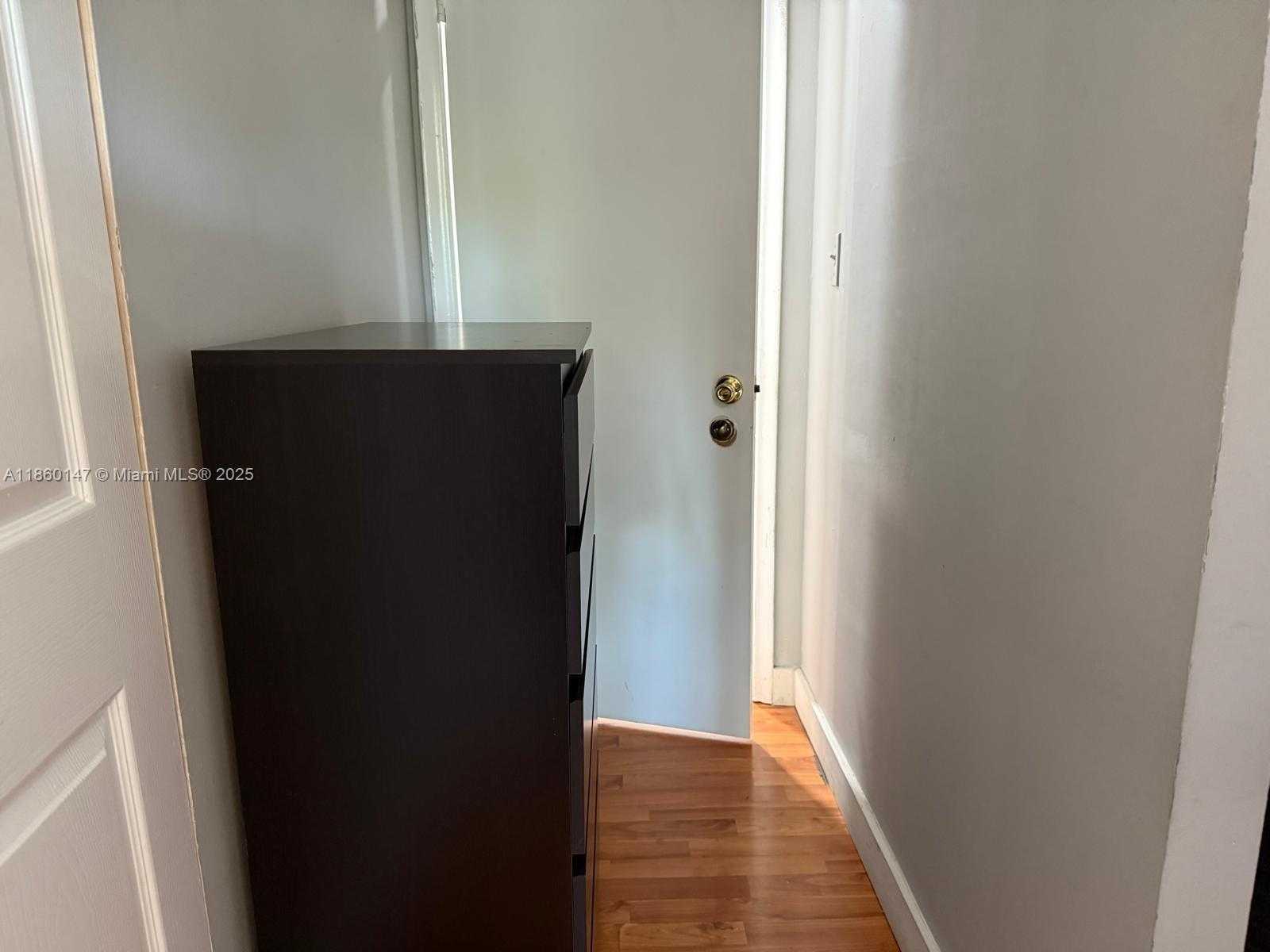 Small Image of 4018 DEL RíO WAY, Sunrise Number 16