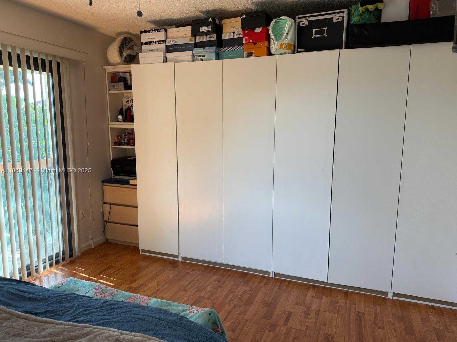 Small Image of 4018 DEL RíO WAY, Sunrise Number 22