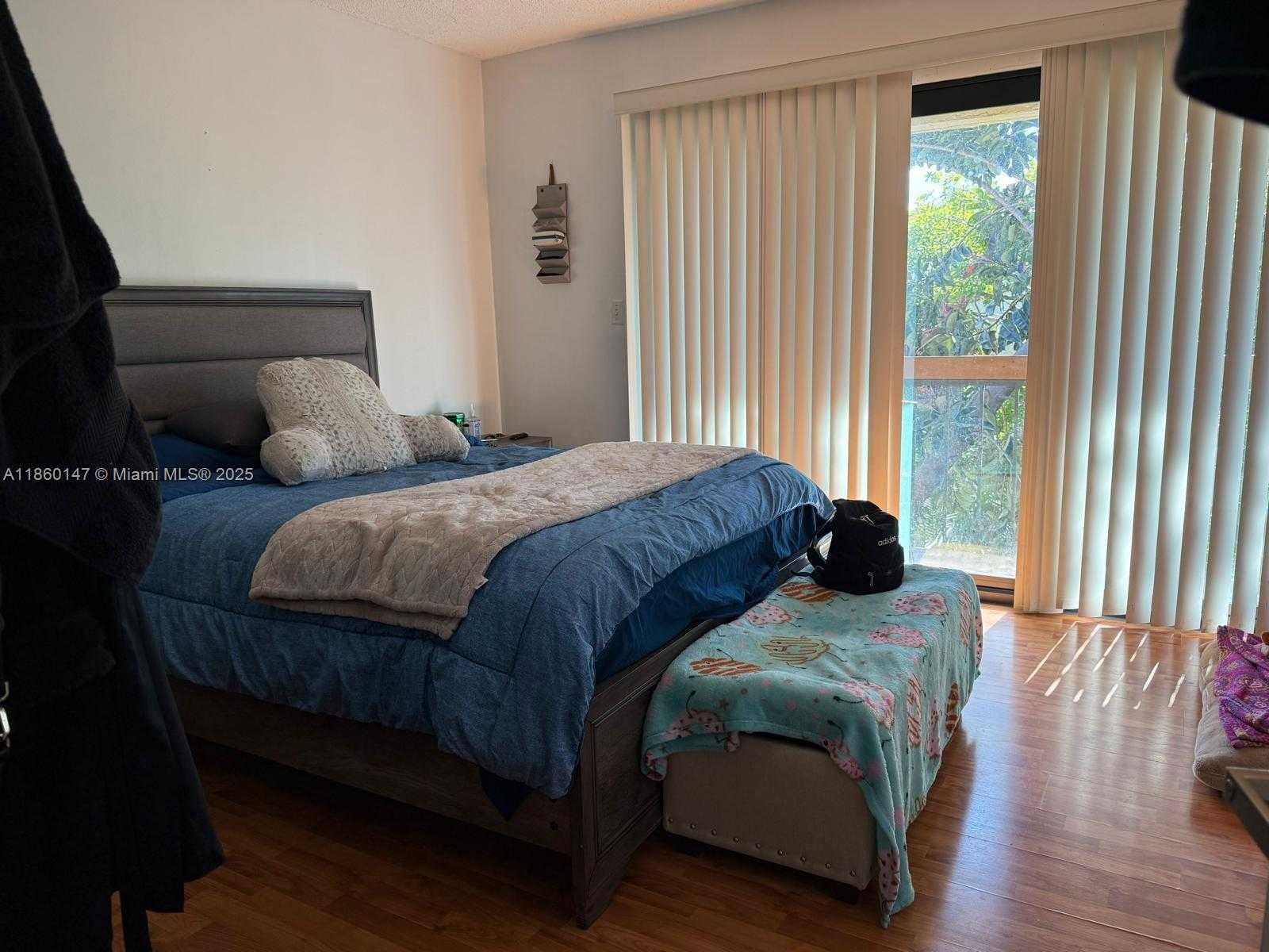 Small Image of 4018 DEL RíO WAY, Sunrise Number 25