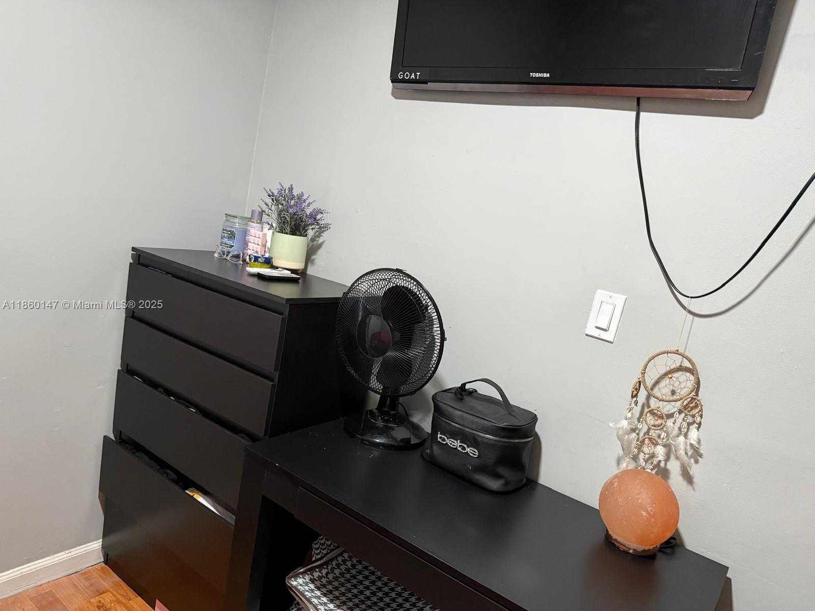 Small Image of 4018 DEL RíO WAY, Sunrise Number 27