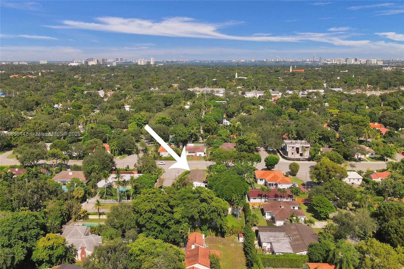 Small Image of 10 NORTH WEST 100TH ST, Miami Shores Number 16