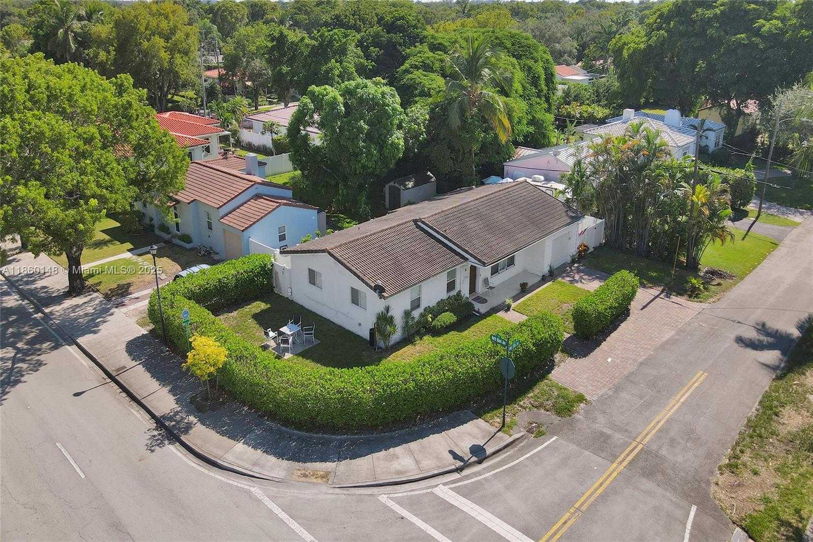 Small Image of 10 NORTH WEST 100TH ST, Miami Shores Number 23