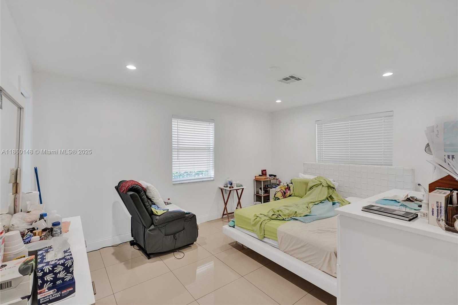 Small Image of 10 NORTH WEST 100TH ST, Miami Shores Number 31