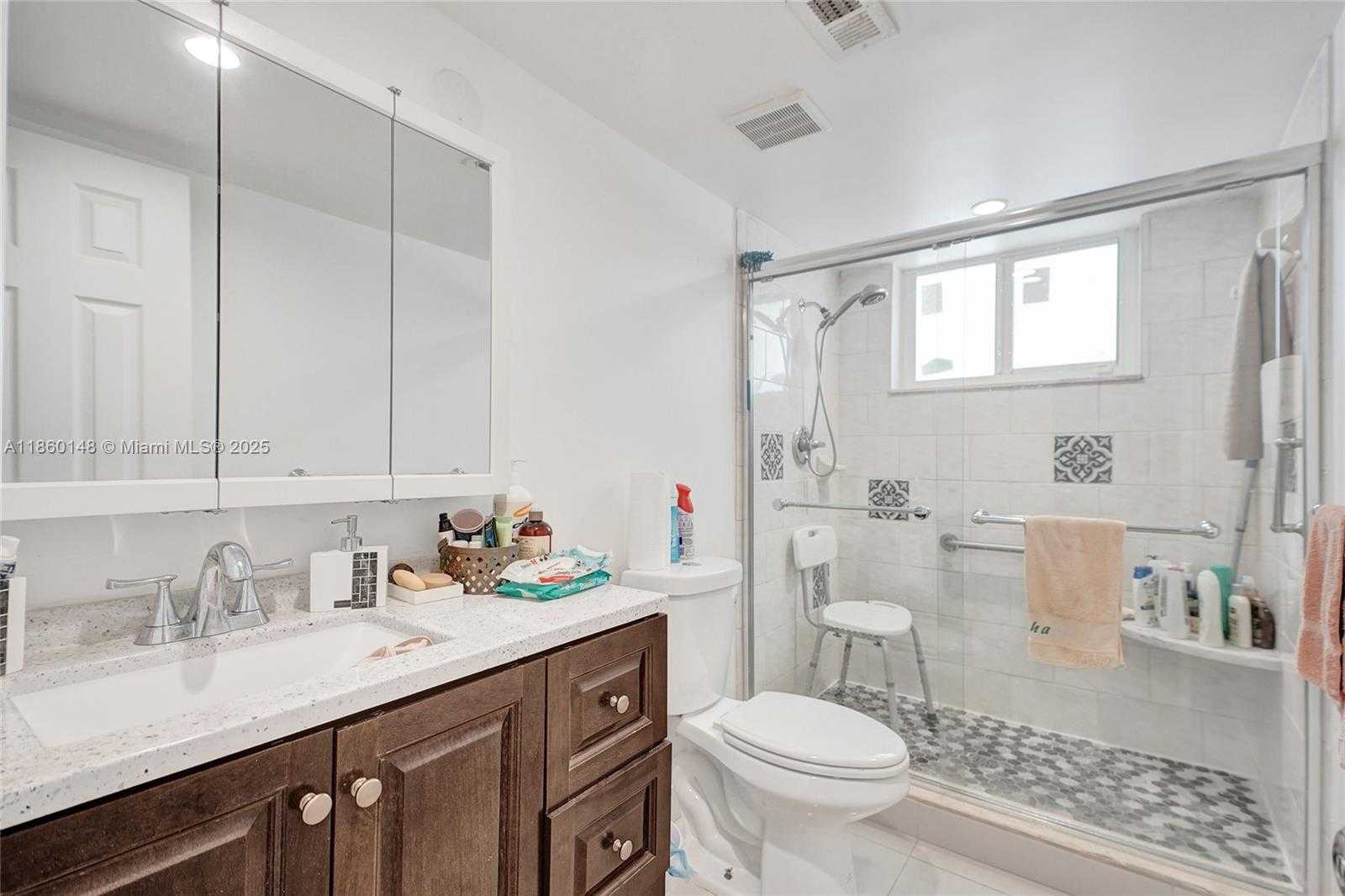 Small Image of 10 NORTH WEST 100TH ST, Miami Shores Number 37