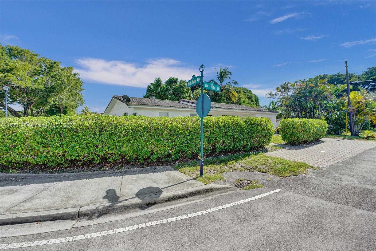 Small Image of 10 NORTH WEST 100TH ST, Miami Shores Number 57