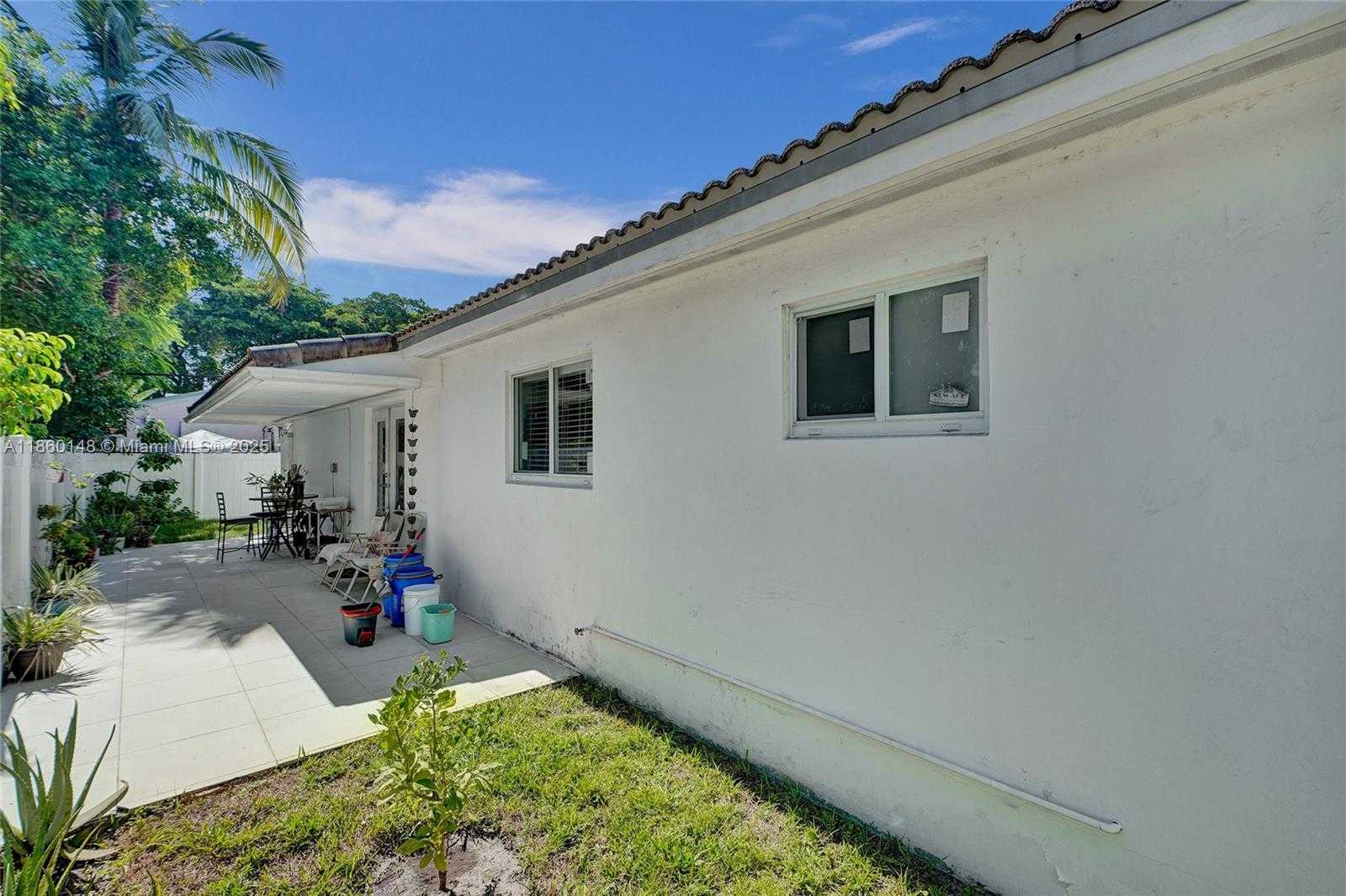 Small Image of 10 NORTH WEST 100TH ST, Miami Shores Number 61
