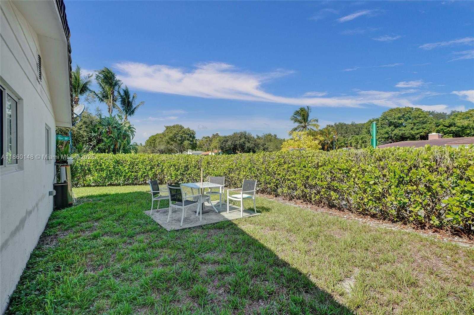 Small Image of 10 NORTH WEST 100TH ST, Miami Shores Number 63