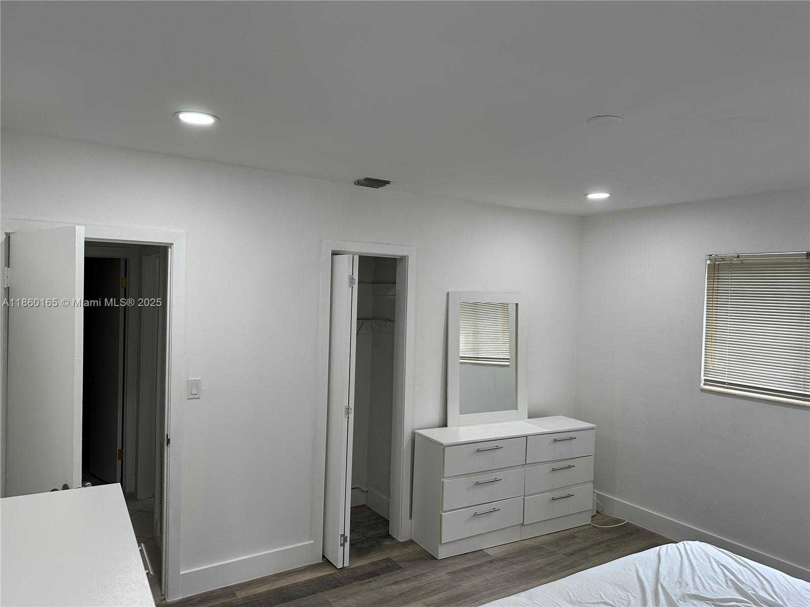 Small Image of 1691 NORTH EAST 177TH ST, North Miami Beach Number 10