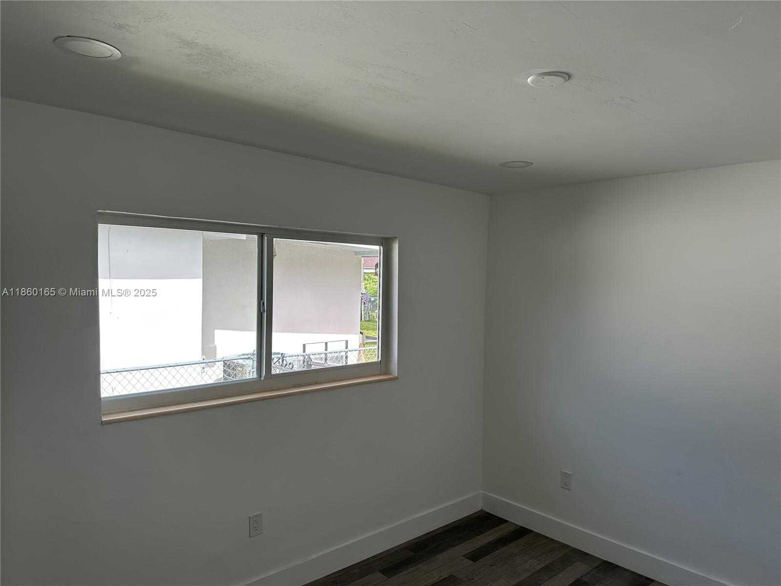 Small Image of 1691 NORTH EAST 177TH ST, North Miami Beach Number 17