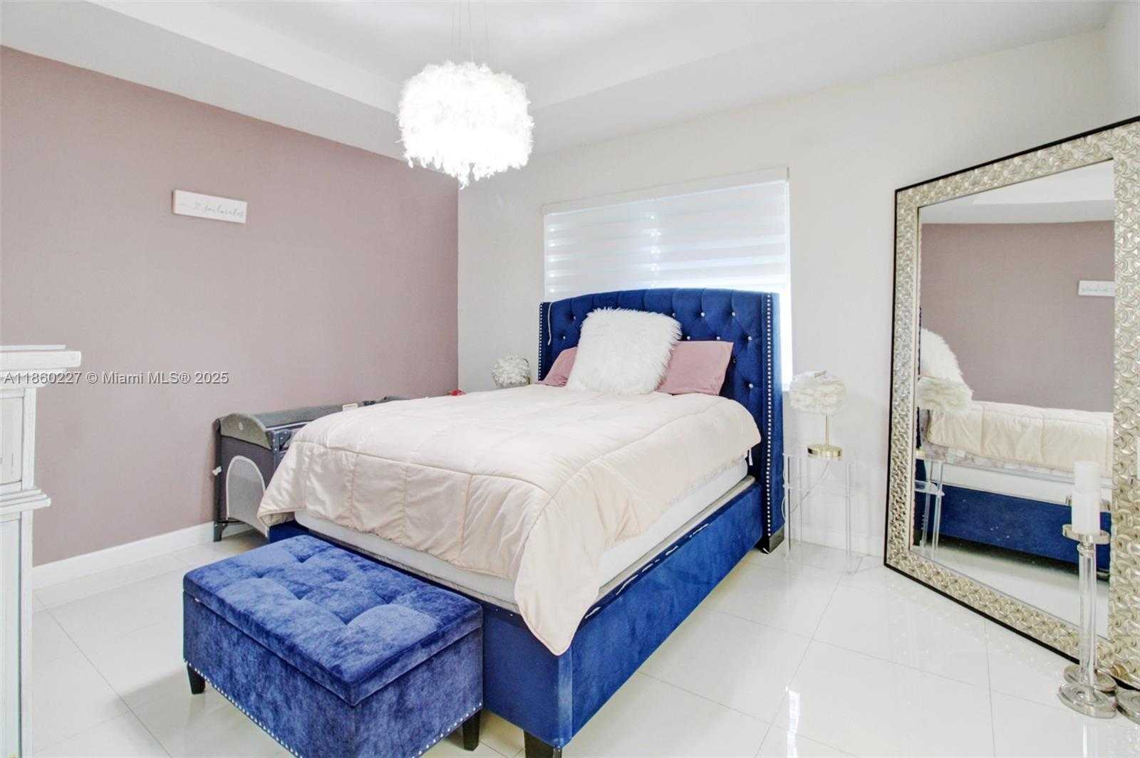 Small Image of 277 SOUTH EAST 31ST AVE, Homestead Number 14