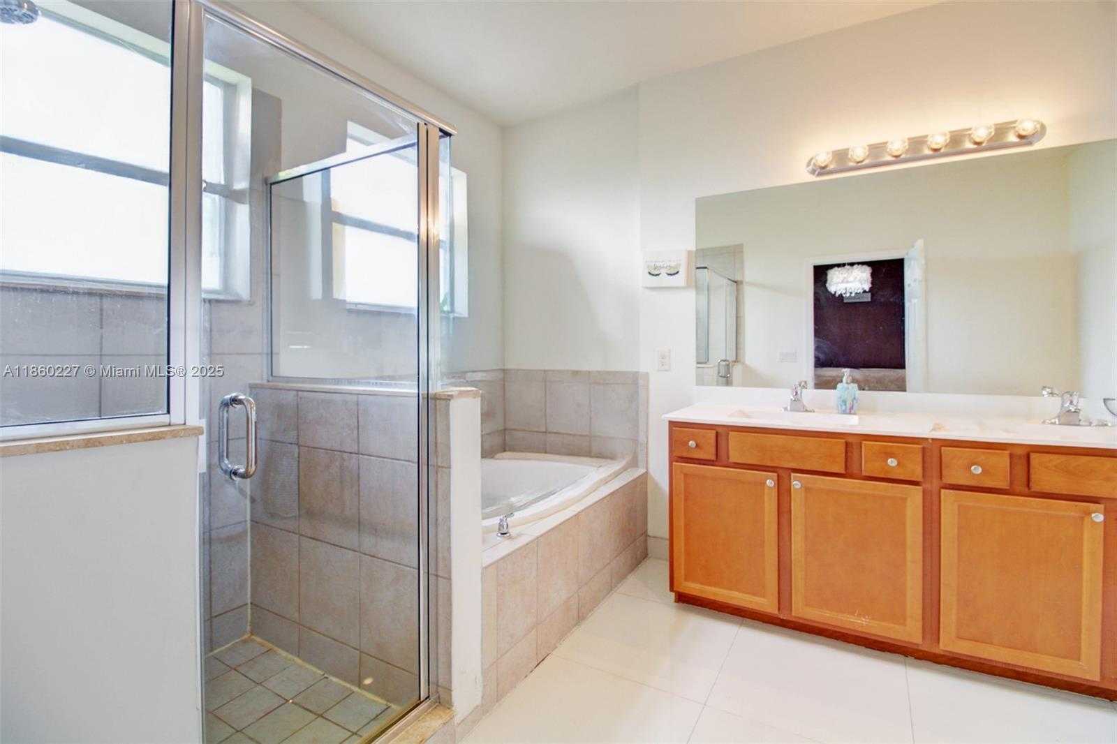Small Image of 277 SOUTH EAST 31ST AVE, Homestead Number 16