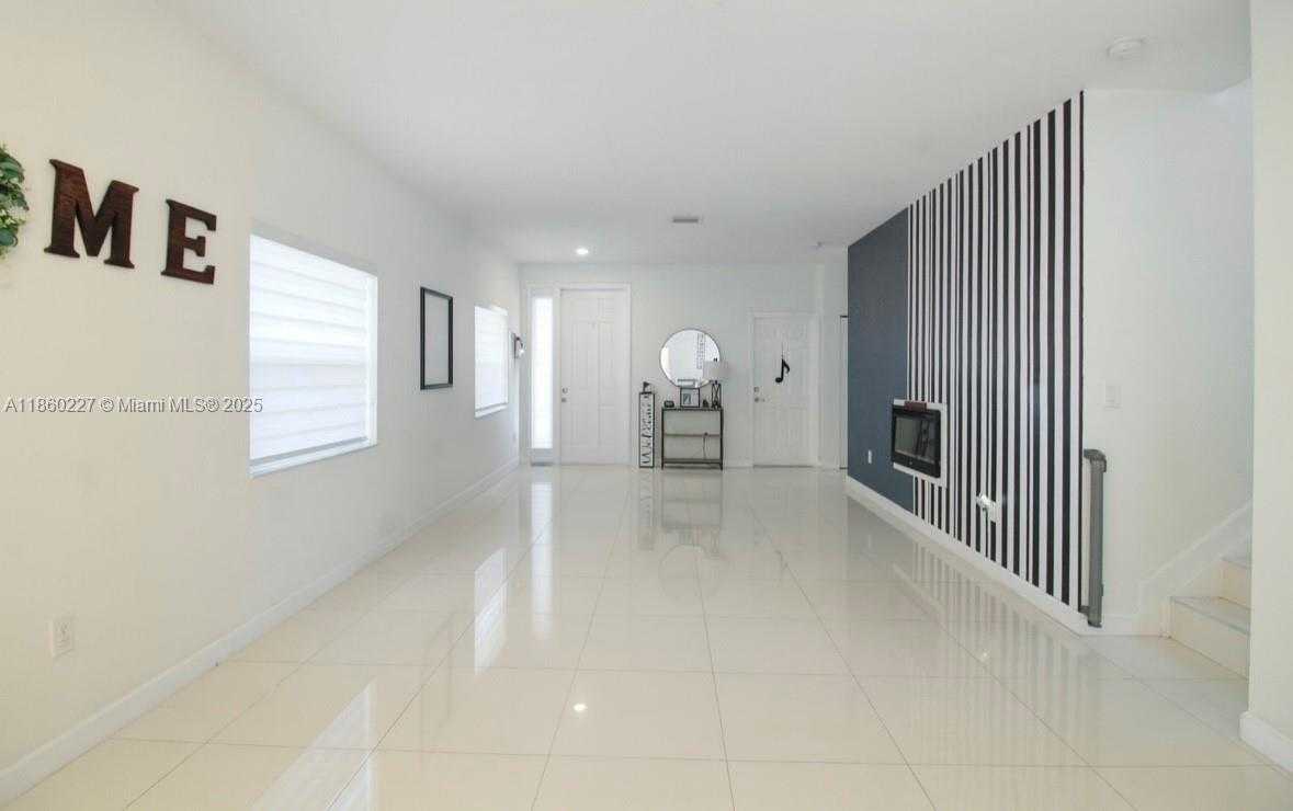 Small Image of 277 SOUTH EAST 31ST AVE, Homestead Number 6