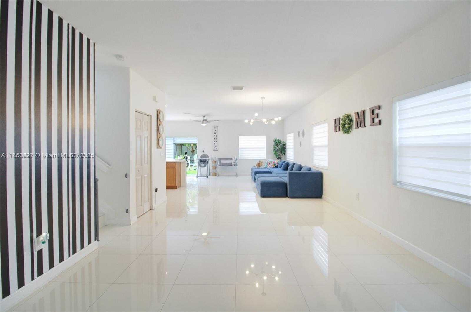 Small Image of 277 SOUTH EAST 31ST AVE, Homestead Number 7