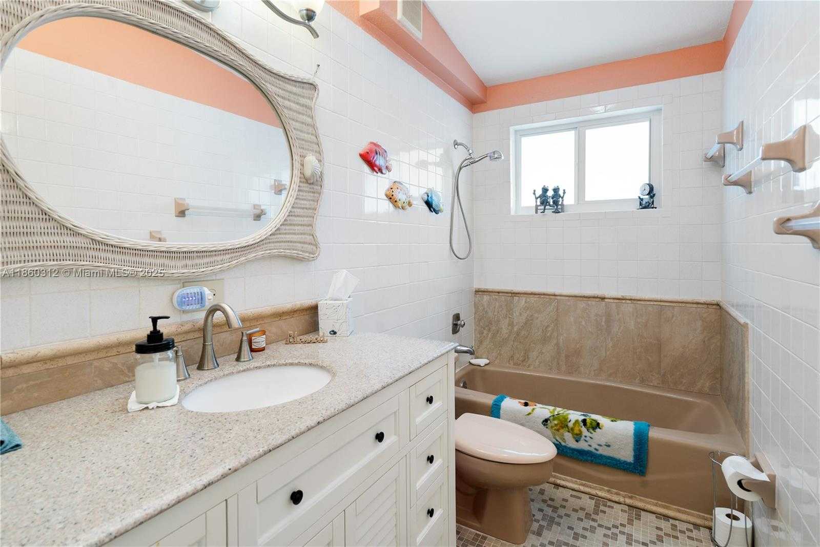 Small Image of 1210 CACTUS ST, Key Largo Number 15