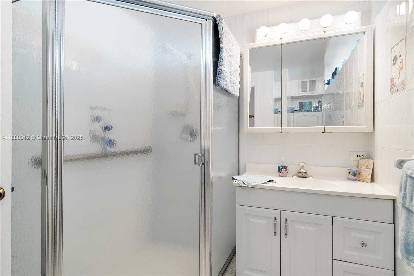 Small Image of 1210 CACTUS ST, Key Largo Number 30