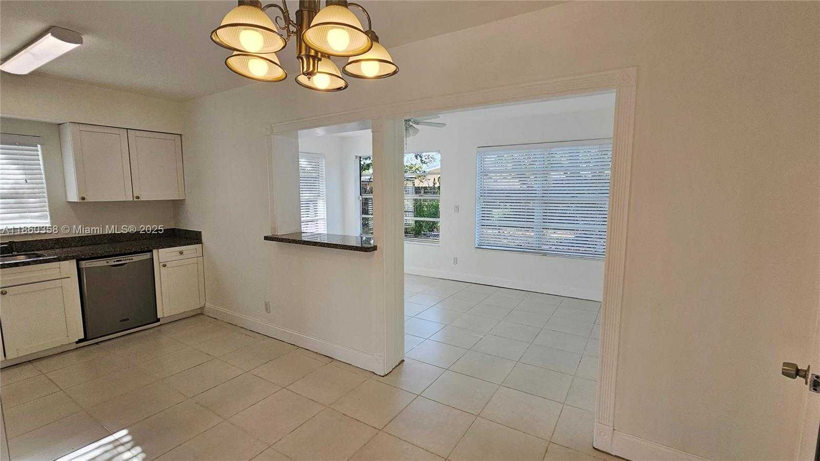 Small Image of 7805 JUNIPER ST, Miramar Number 10