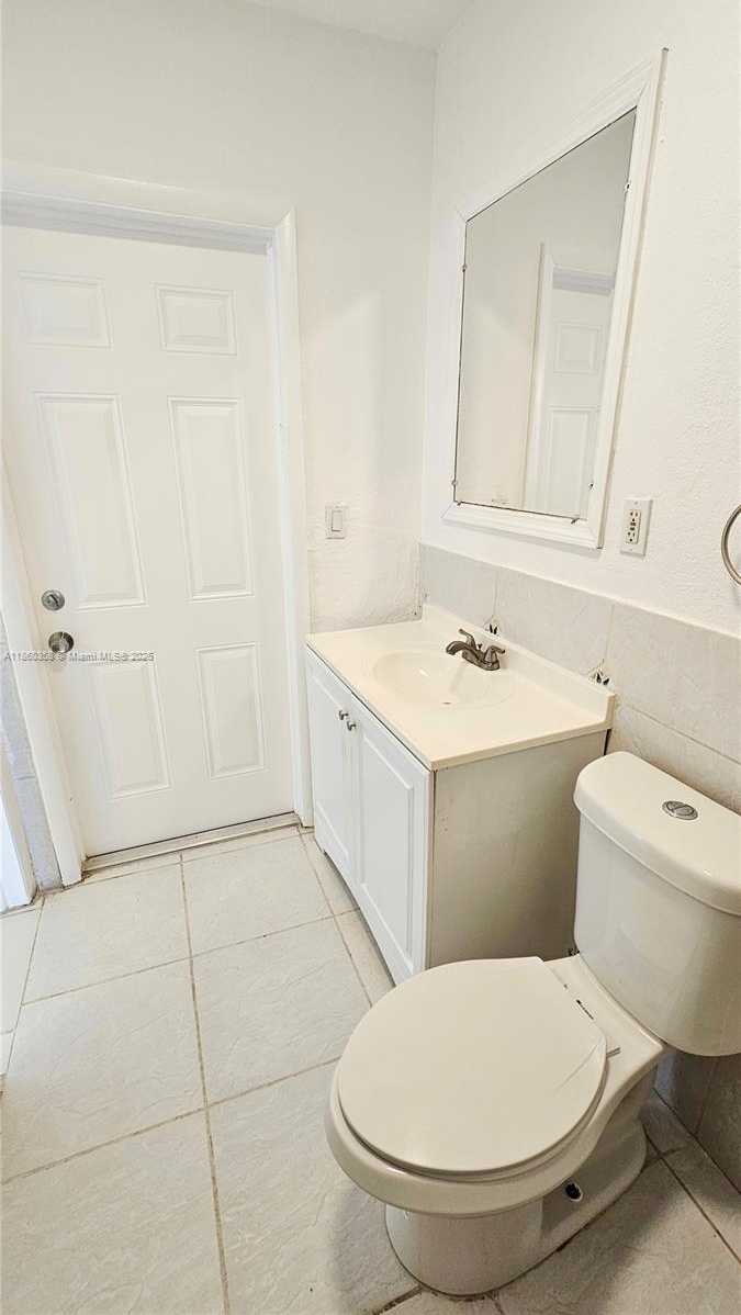 Small Image of 7805 JUNIPER ST, Miramar Number 21