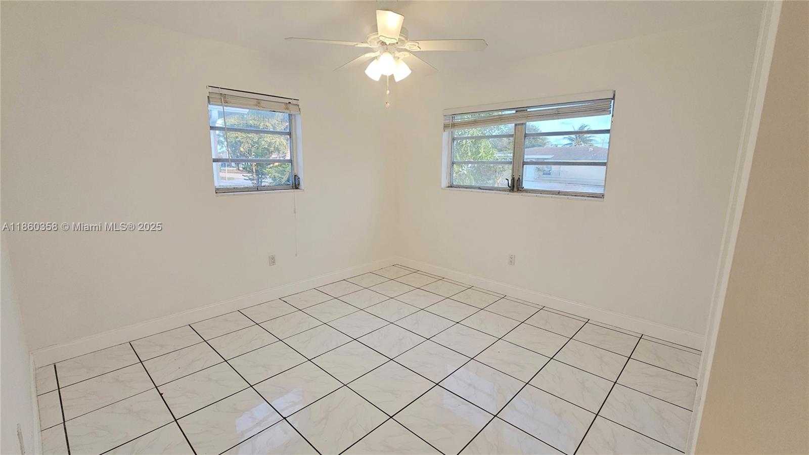 Small Image of 7805 JUNIPER ST, Miramar Number 22