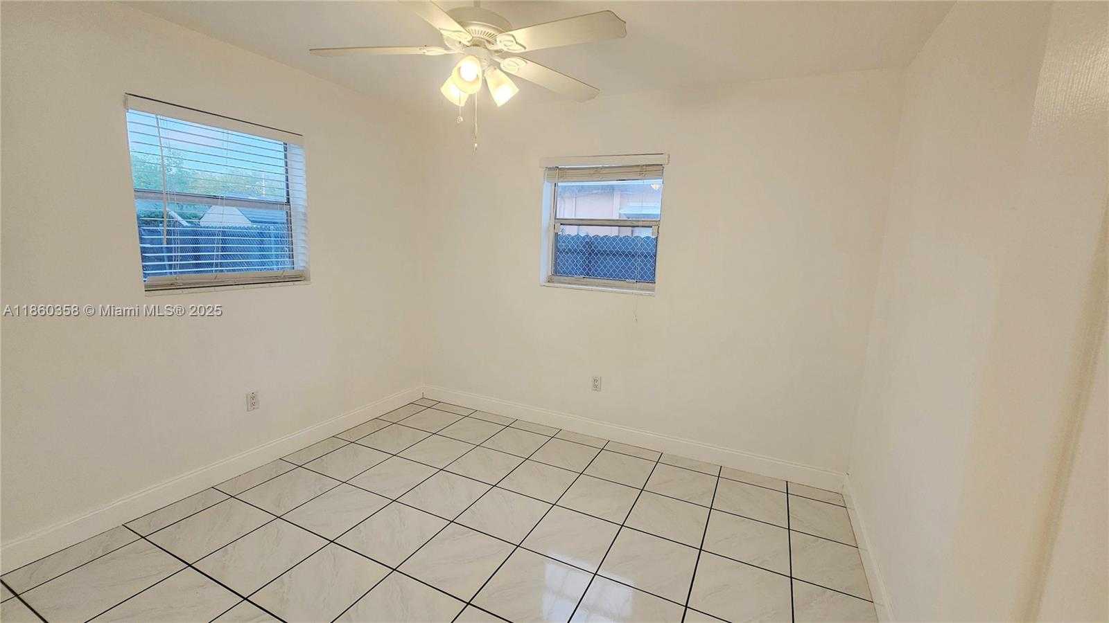 Small Image of 7805 JUNIPER ST, Miramar Number 23